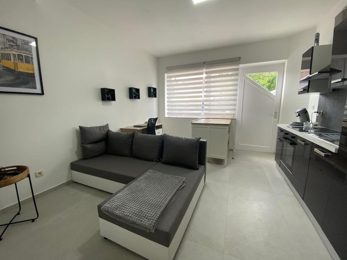 1-C Superbe Appartement Tres Calme Et Bien Decore Charleroi Eksteriør bilde