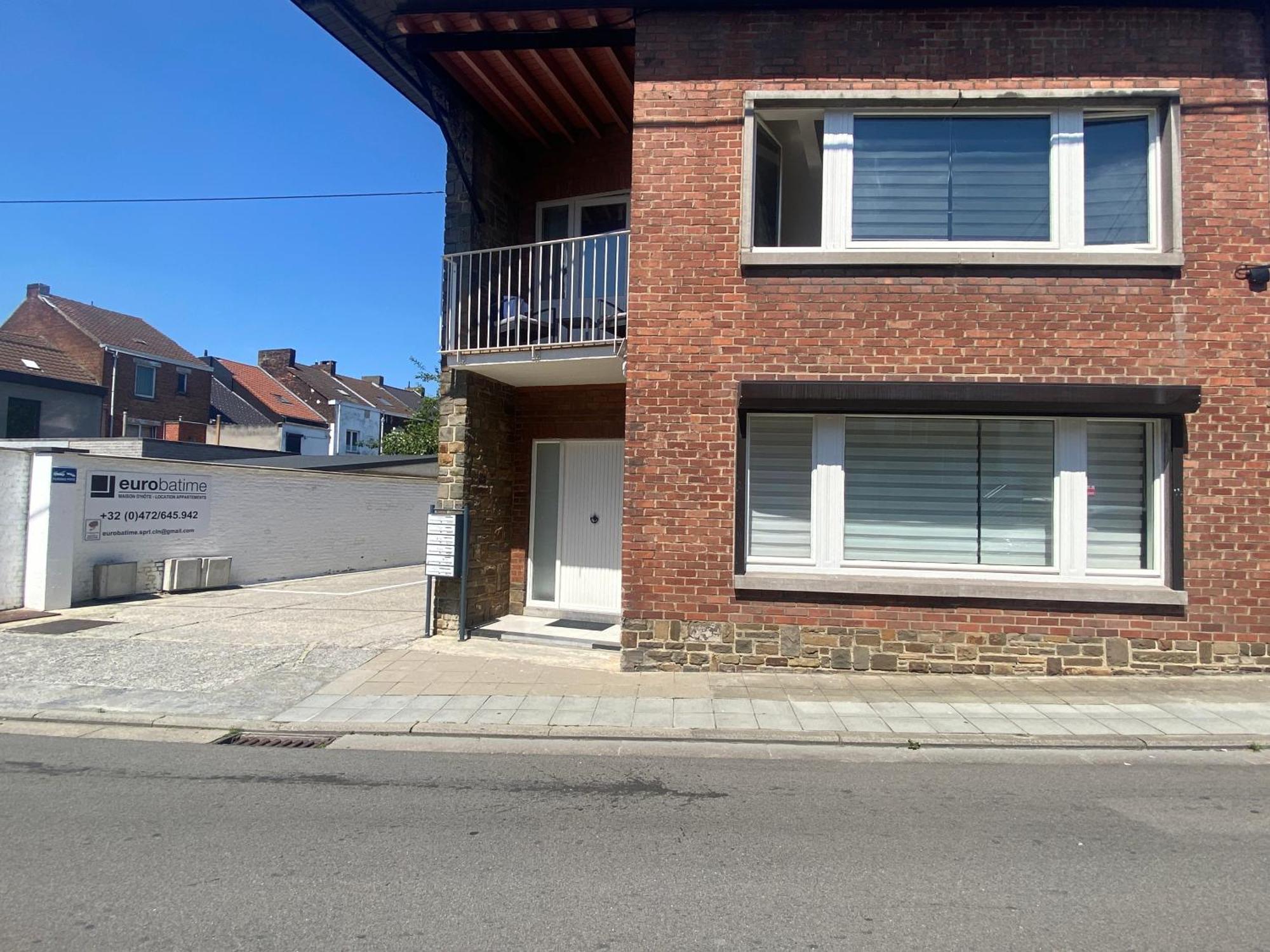 1-C Superbe Appartement Tres Calme Et Bien Decore Charleroi Eksteriør bilde